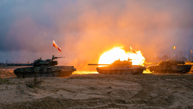 tanks šauj