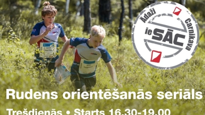 iesāc reklāmas plakāts - puiši skrien pa pļavu