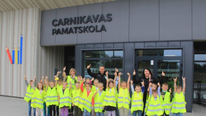 Carnikavas skolēni
