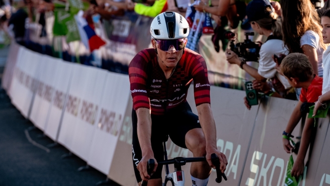 Toms Skujiņš finišē Eiropas čempionātā