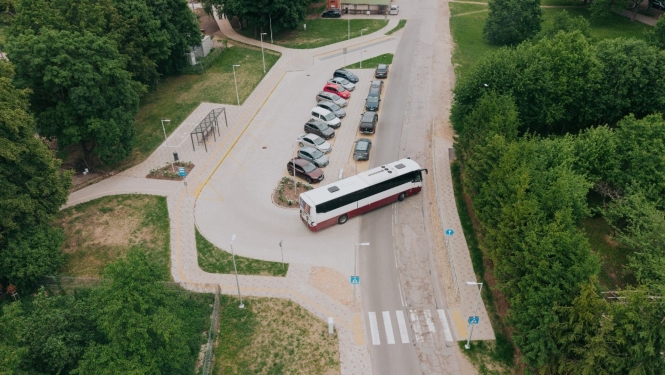 Mobilitātes punkts pie stacijas - autobusa pietura