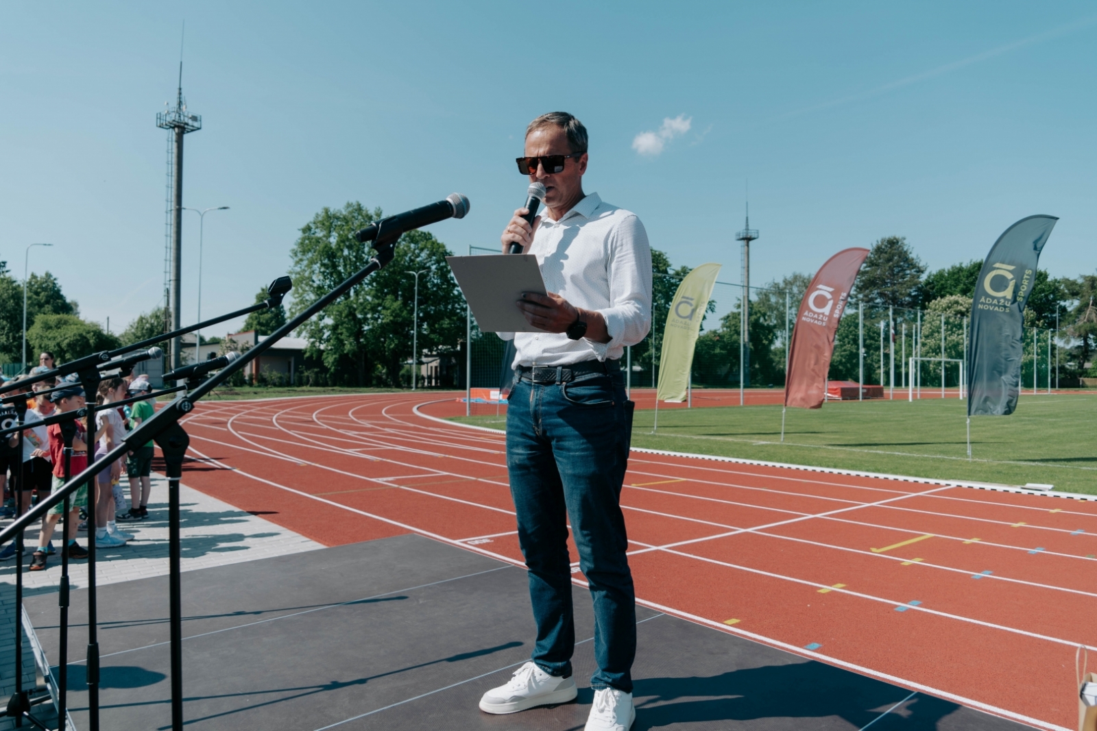 Atjaunotā Carnikavas stadiona atklāšana