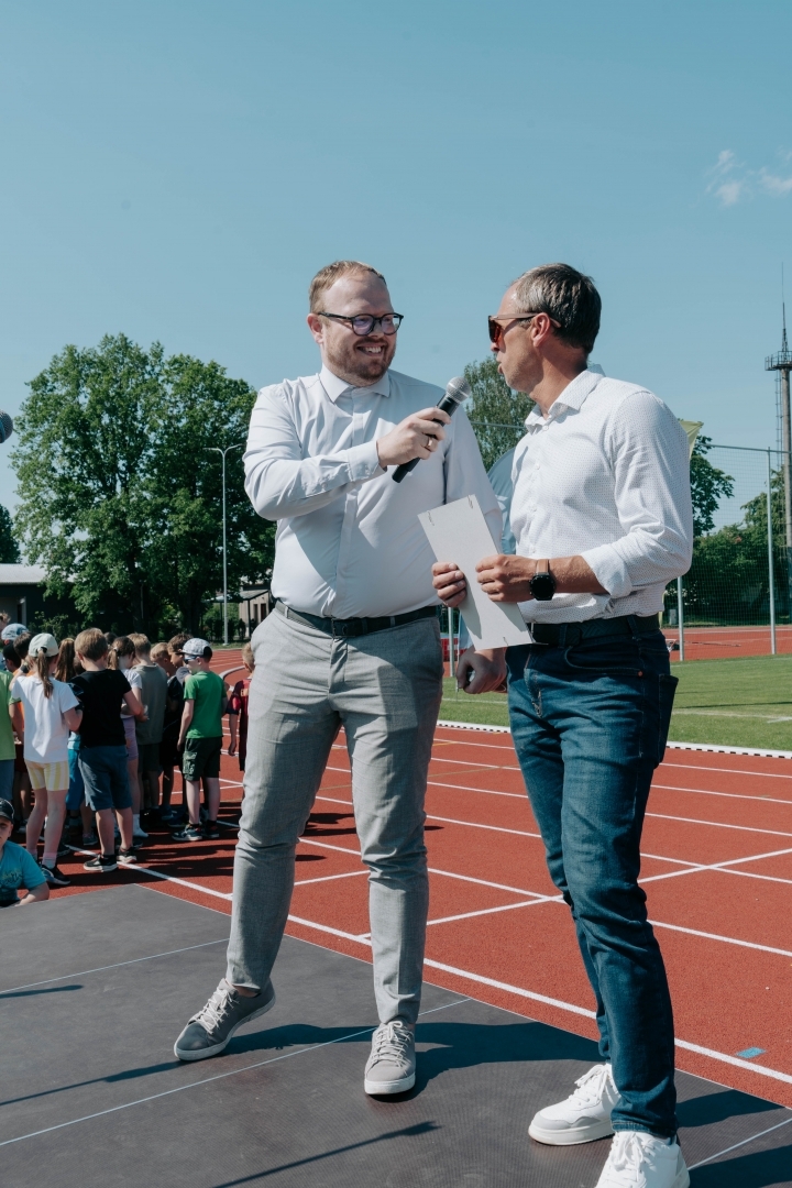 Atjaunotā Carnikavas stadiona atklāšana
