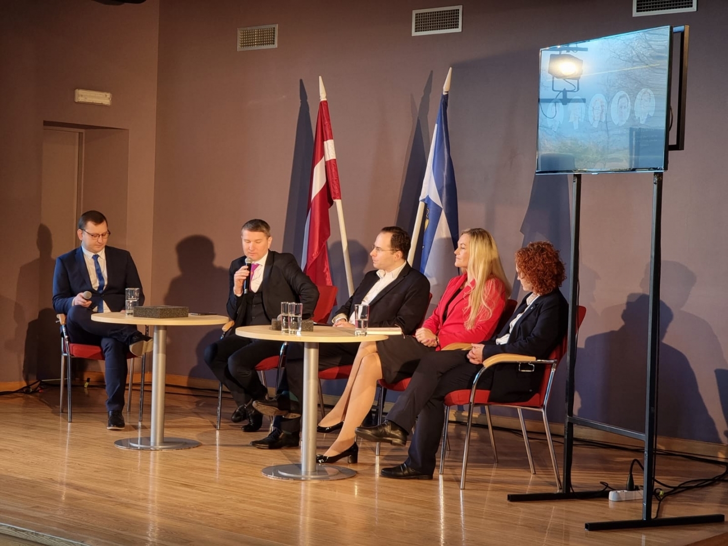 FOTO: Ādažu novada domes priekšsēdētāja Karīna Miķelsone: “Procesam pārejā uz jauno Pašvaldību likumu jābūt līdzsvarotam”