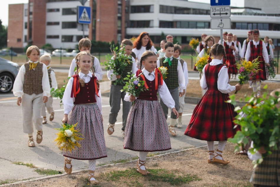 Jaunatnes dziesmu un deju svētki