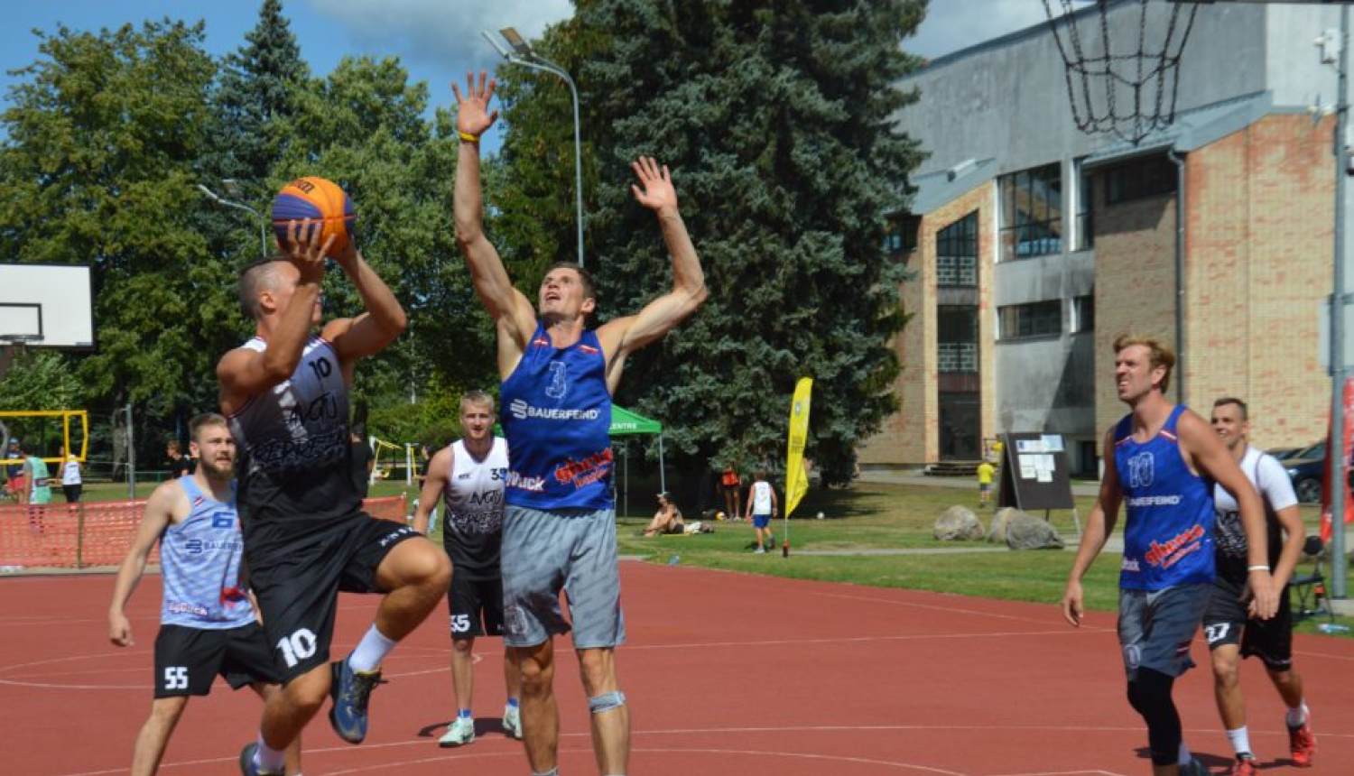 basketbols