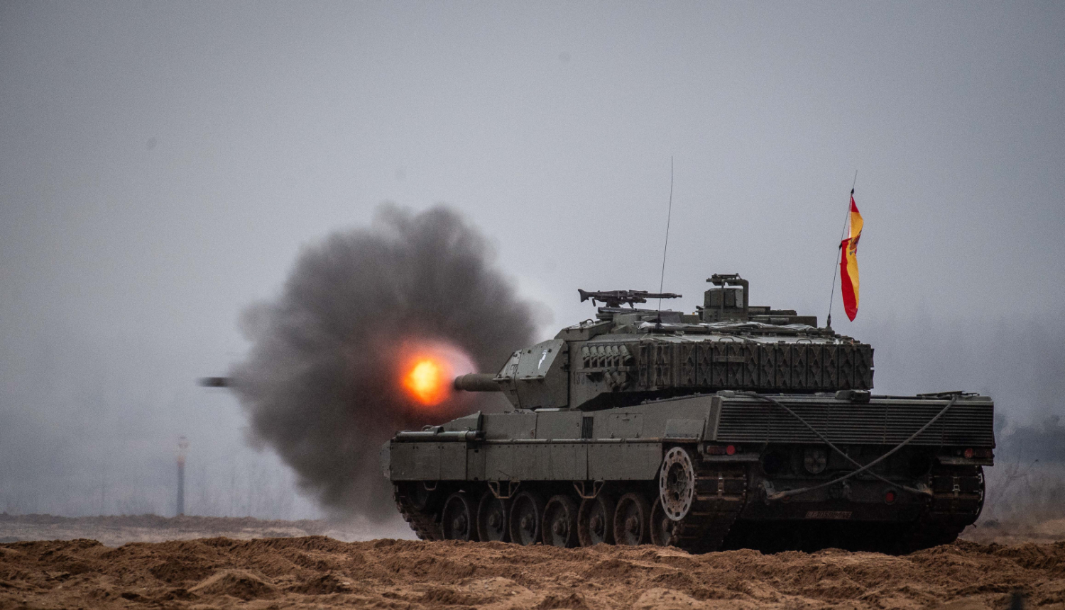 ESP tanks šauj