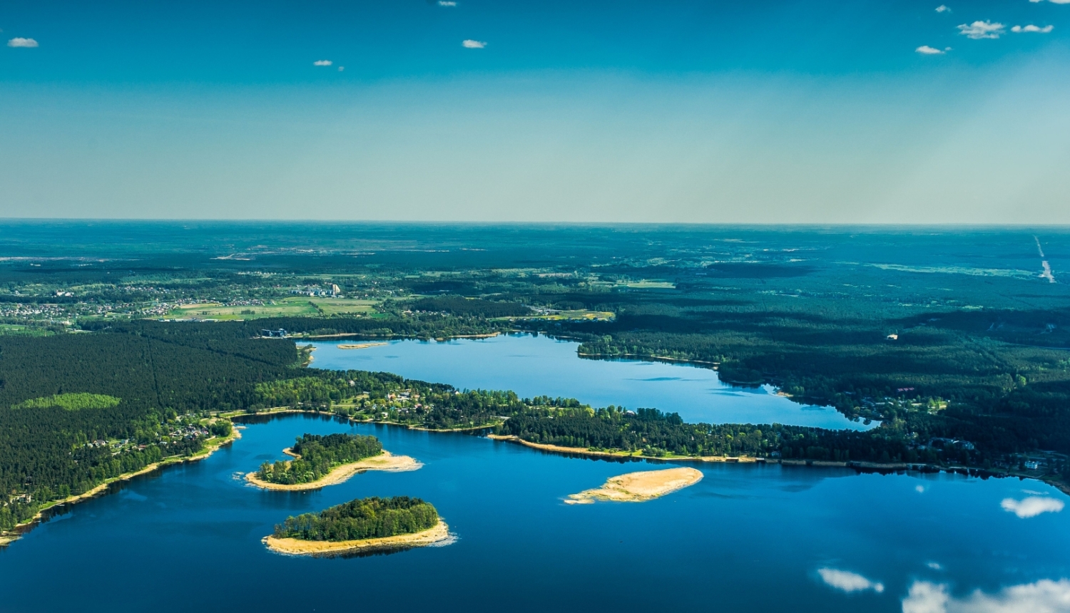 Ezeri Ādažu novadā, skats no augšas, meži, Foto: Ilze FIlipova