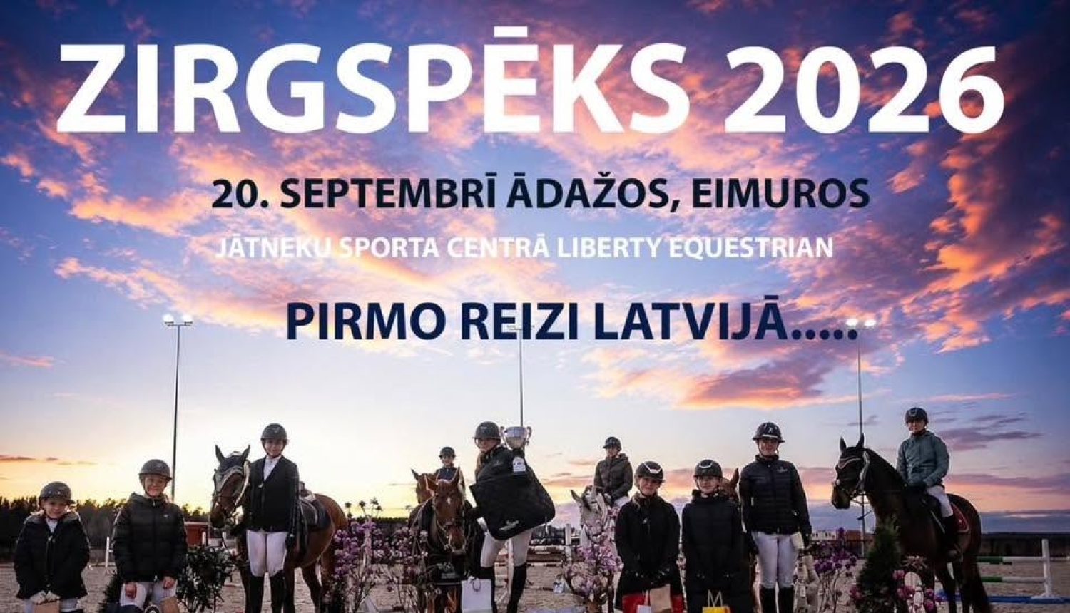 Pasākums Zirgspēks 2026 - jātnieki ar zirgiem saulrieta fonā