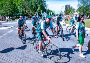 Velosipēdisti
