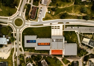 Ādažu sākumskola ieguvusi 2. vietu divās nominācijās konkursā “Ilgtspējība arhitektūrā, būvniecībā, dizainā 2021”