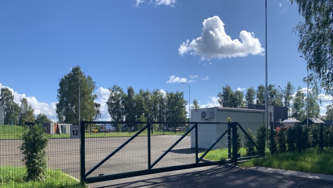 Šķiroto atkritumu laukums Laivu ielā 12, Carnikavā
