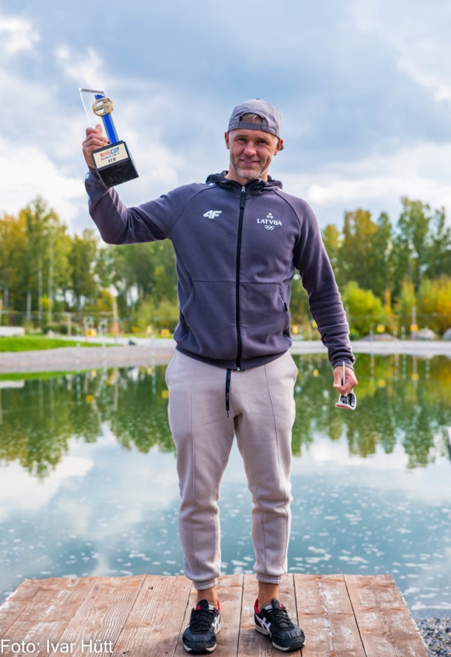 Aivars Kaulakalns nodrošina uzvaru NodicCup 2022 kopvērtējumā airēšanas slalomā ar divām uzvarām 5. un 6. posmā Zviedrijā