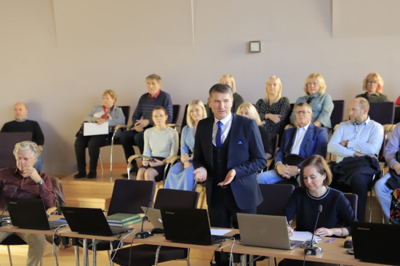 Domes priekšsēdētājs Māris Sprindžuks ar 1. novembri uzsāk darbu Saeimā