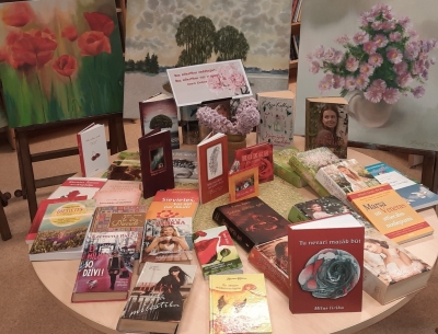 Carnikavas bibliotēkā apskatāma Visu mīlētāju dienai veltīta grāmatu izstāde