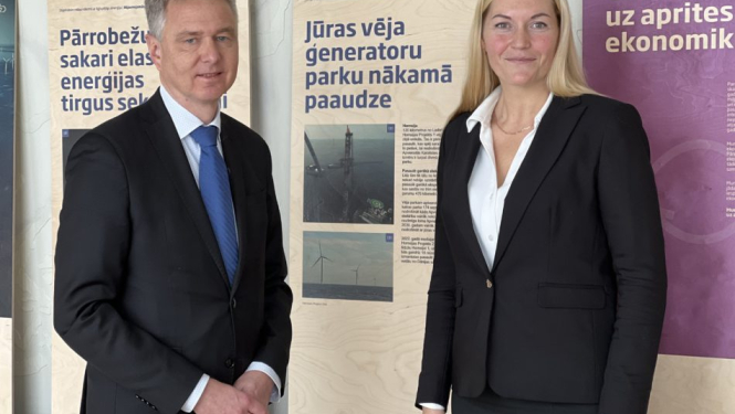 Vizītē Ādažu novadā ierodas Dānijas vēstnieks Latvijā Flemings Stenders
