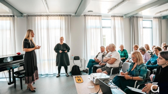 Domnīca "Vēlās brokastis ar savējiem"