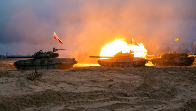 tanks šauj