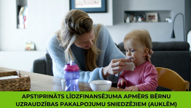bērnu uzraudzības pakalpojumu sniedzēja