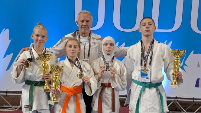 Ādažu džudistiem medaļas Kauņā