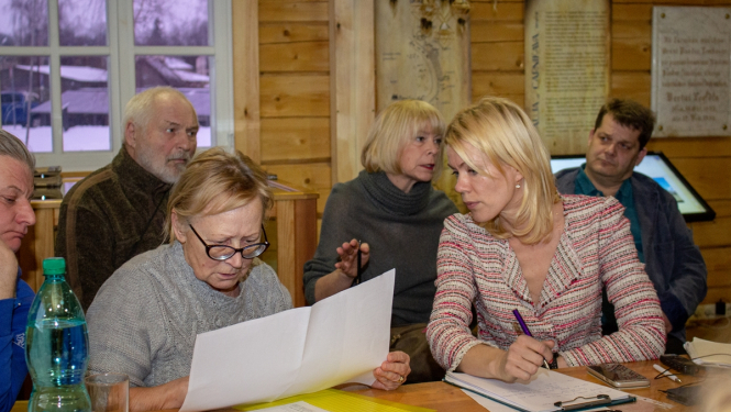 Sanāksme par Jūrasleju pļavām noritējusi spraigās diskusijās