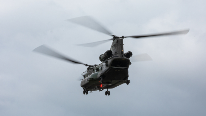 helis Chinook