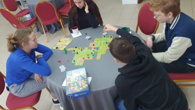 Ādažu jauniešu projekta ietvaros realizēts projekts “Spēļošana”, kas norisinājās no 10.oktobra līdz 31.decembrim