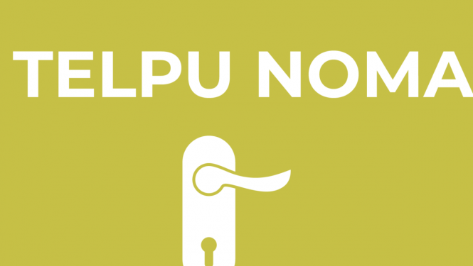 telpu nomas baneris ar uzrakstu
