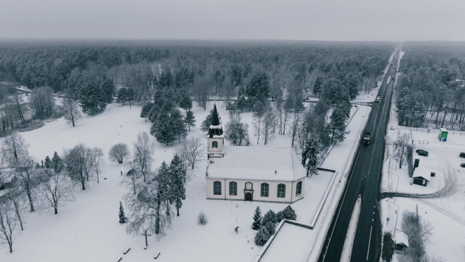 Baltezers_ziema_dron