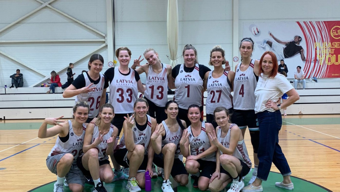 Ādažu sieviešu basketbola komanda