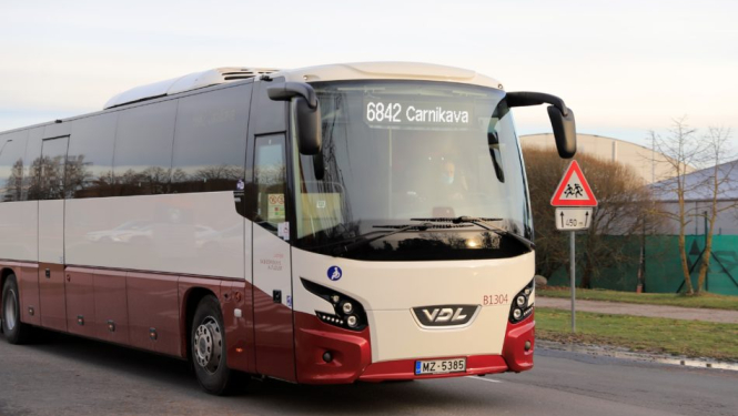 Autobuss uz Carnikavu