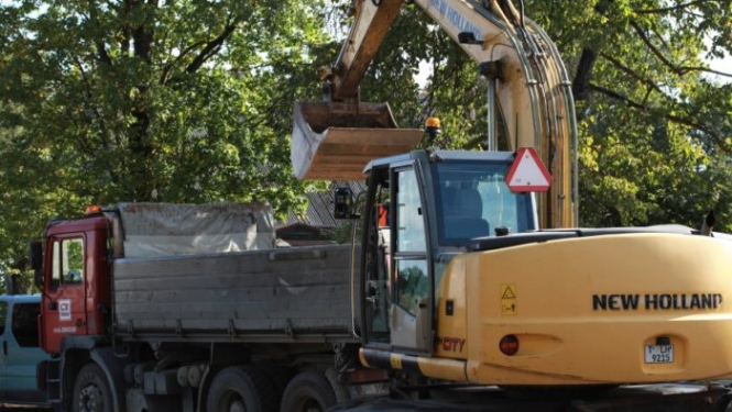 Turpinās Muižas ielas pārbūves darbi