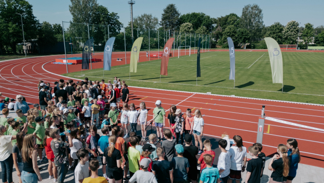 Atjaunotā Carnikavas stadiona atklāšana