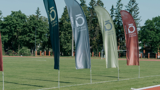 Carnikavas stadions, futbola laukums, karogi