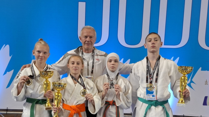 Ādažu džudistiem medaļas Kauņā