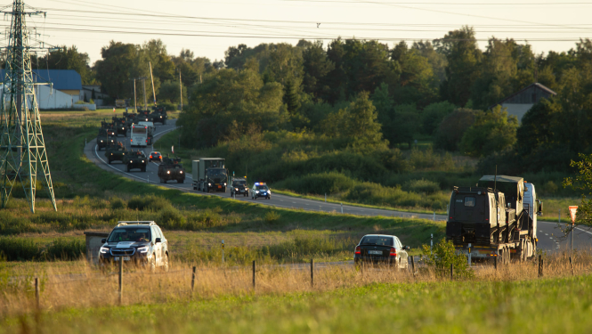 militārā tehnika, pārvietošanās pa ceļiem