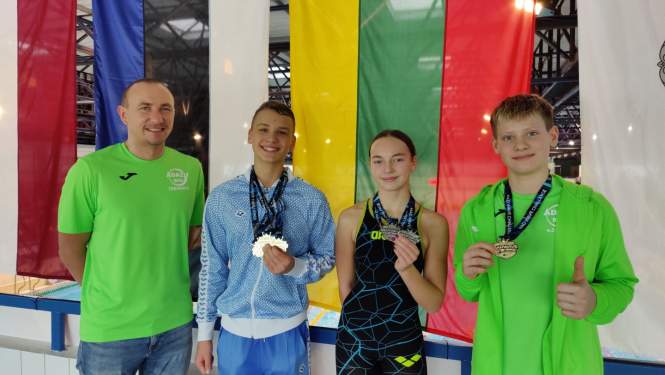 Ādažniekiem zelts un sudrabs Latvijas kausa peldēšanā pirmajā posmā