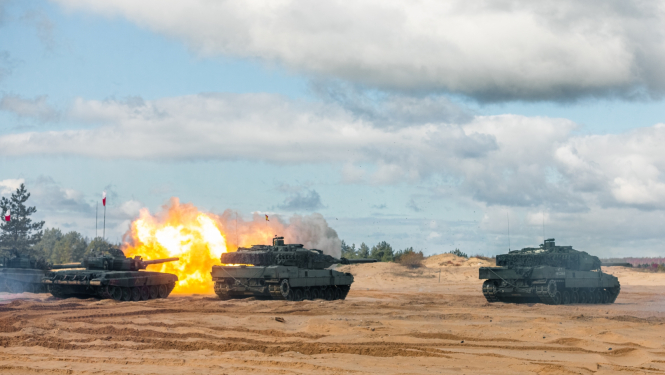 tanki, militāras mācības, poligons