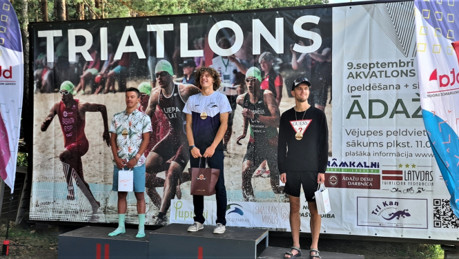 Akvatlons, Artūrs Liepa