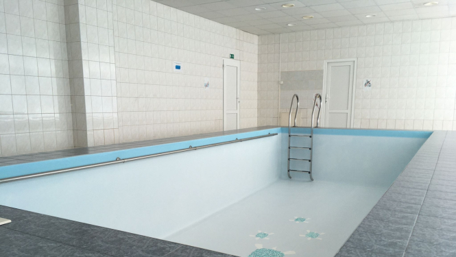 PII “Riekstiņš” peldbaseins atsāks darbu pēc bojātā smilšu filtra vārsta nomaiņas