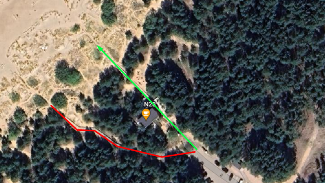 Google karte ar iezīmētām norādēm par piekļūšanu jūrai