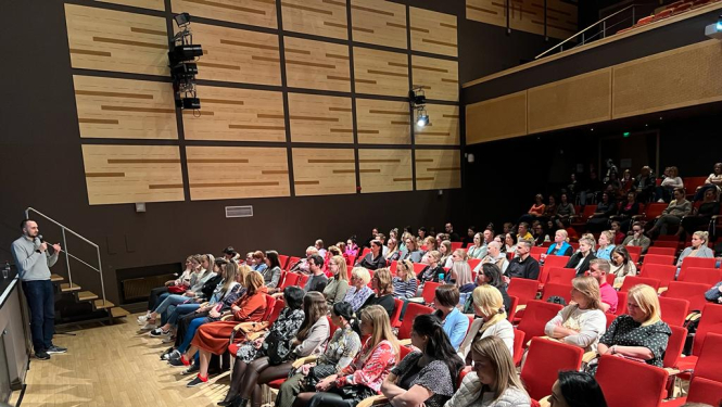 artūrs miksons, lekcija