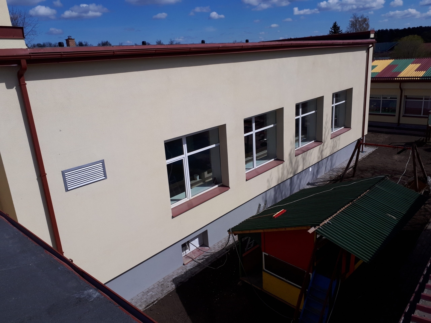 Siltināšanas darbi Ādažu bērnudārzā tuvojas nobeigumam