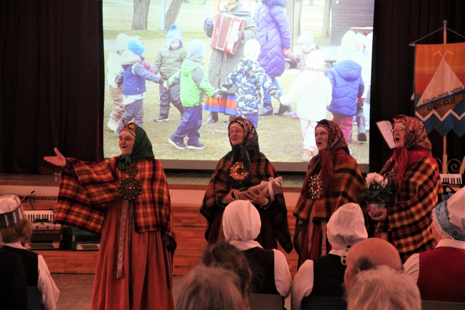 Folkloras kopa