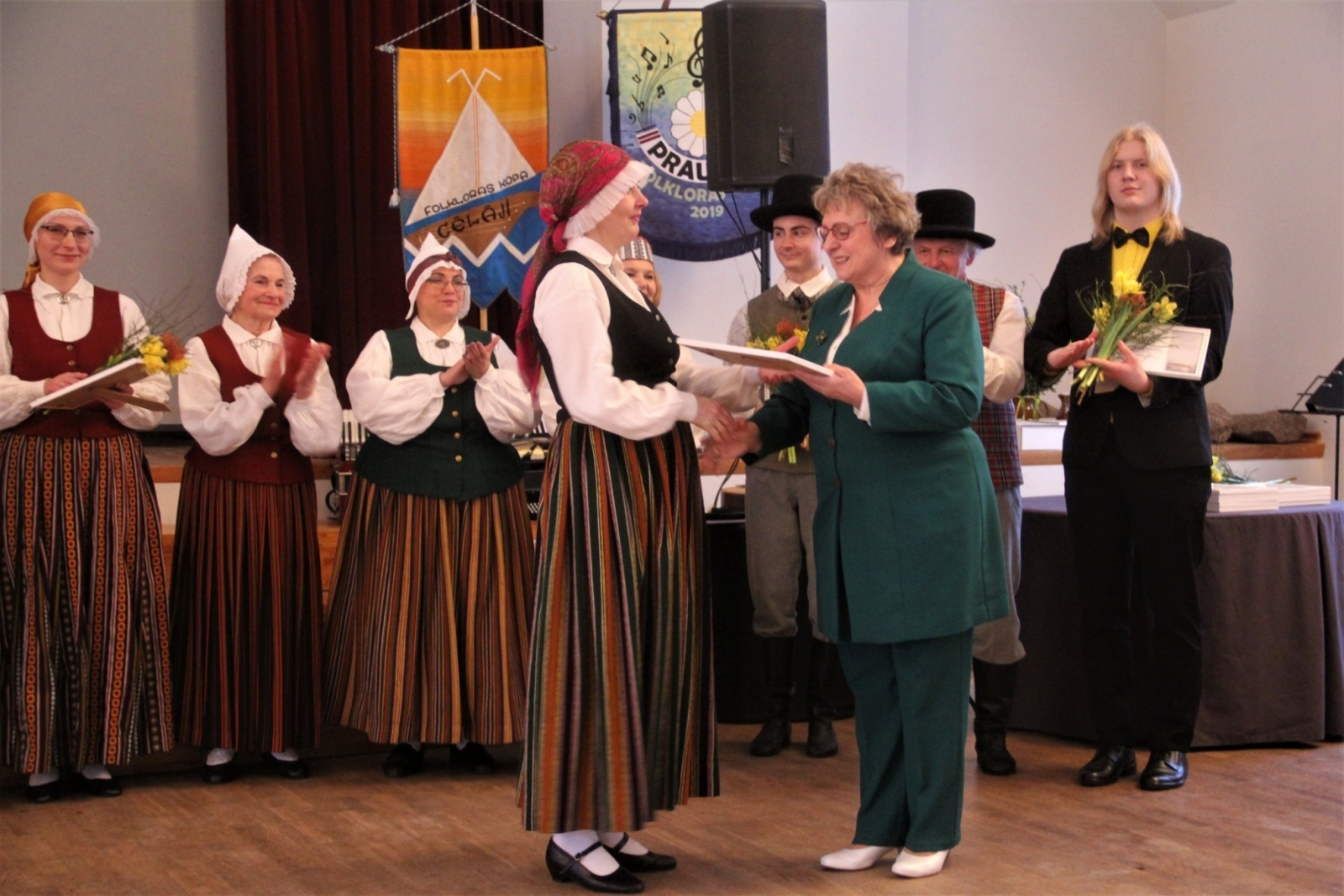 Folkloras kopa