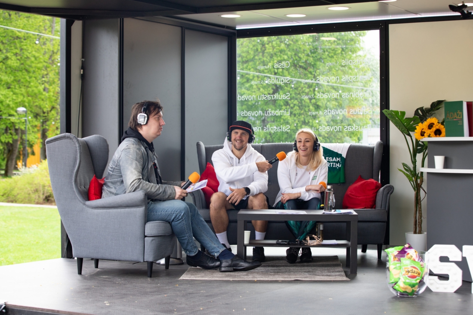 Radio SWH tiešraides studija viesojas Ādažos