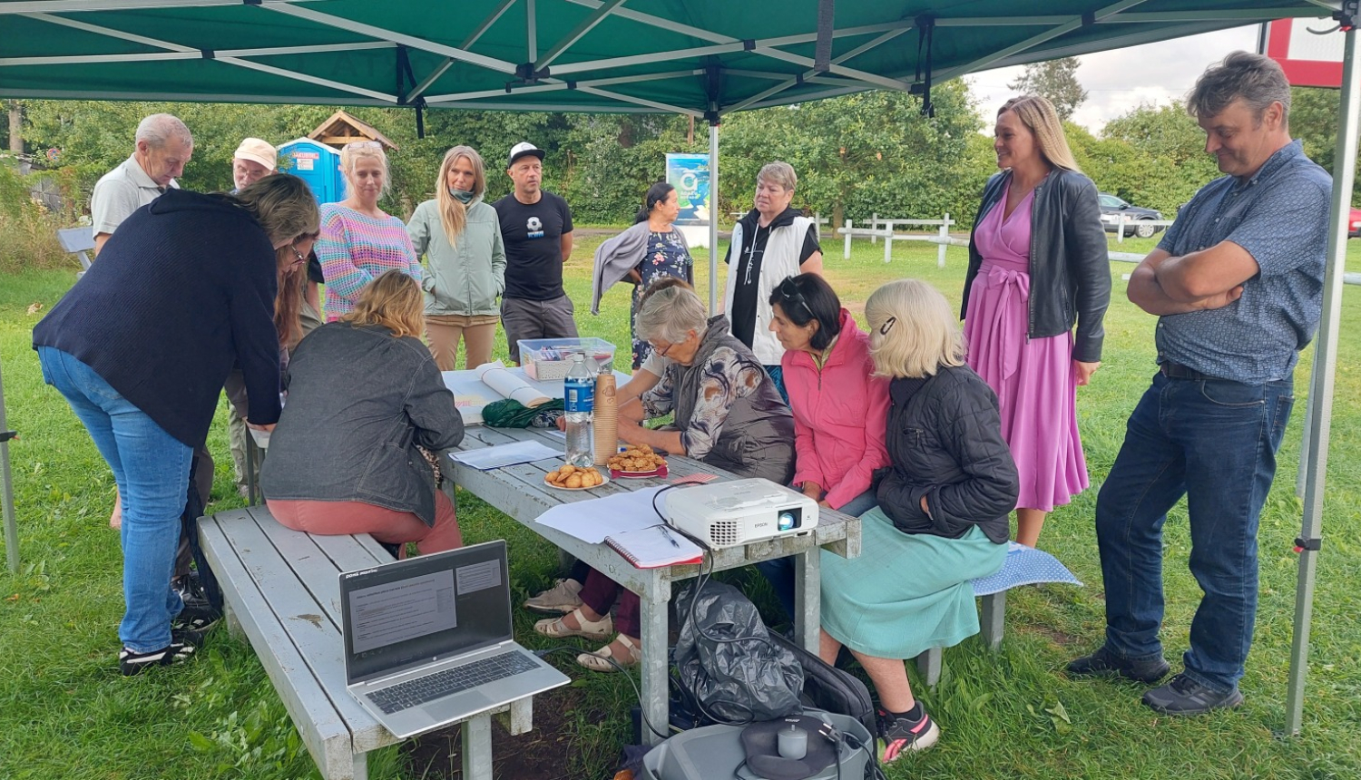 tikšanās Alderos, ciemu attīstības plāni