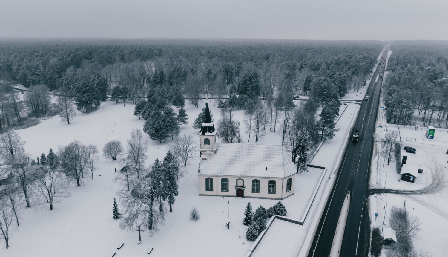 Baltezers_ziema_dron