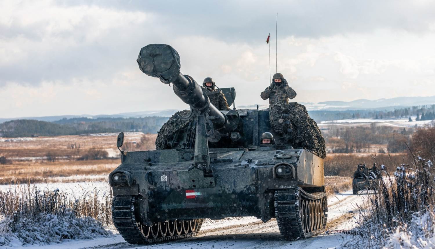 artilerijas tanks ziemaa