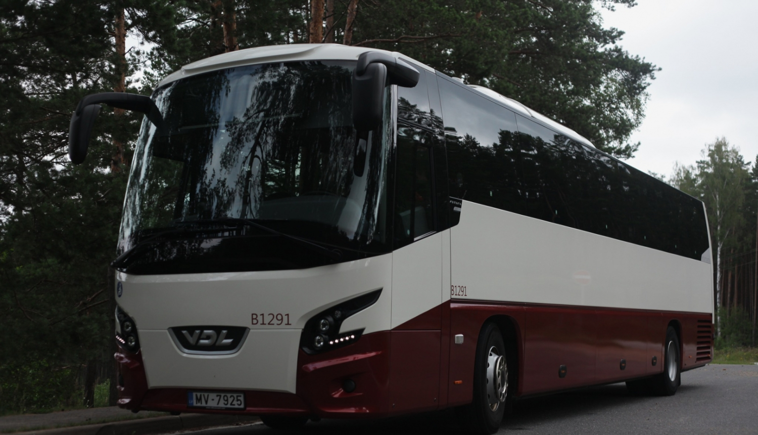 sabiedriskais autobuss